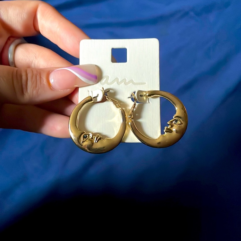 BNWT Iam Gold Moon Hoop Earrings